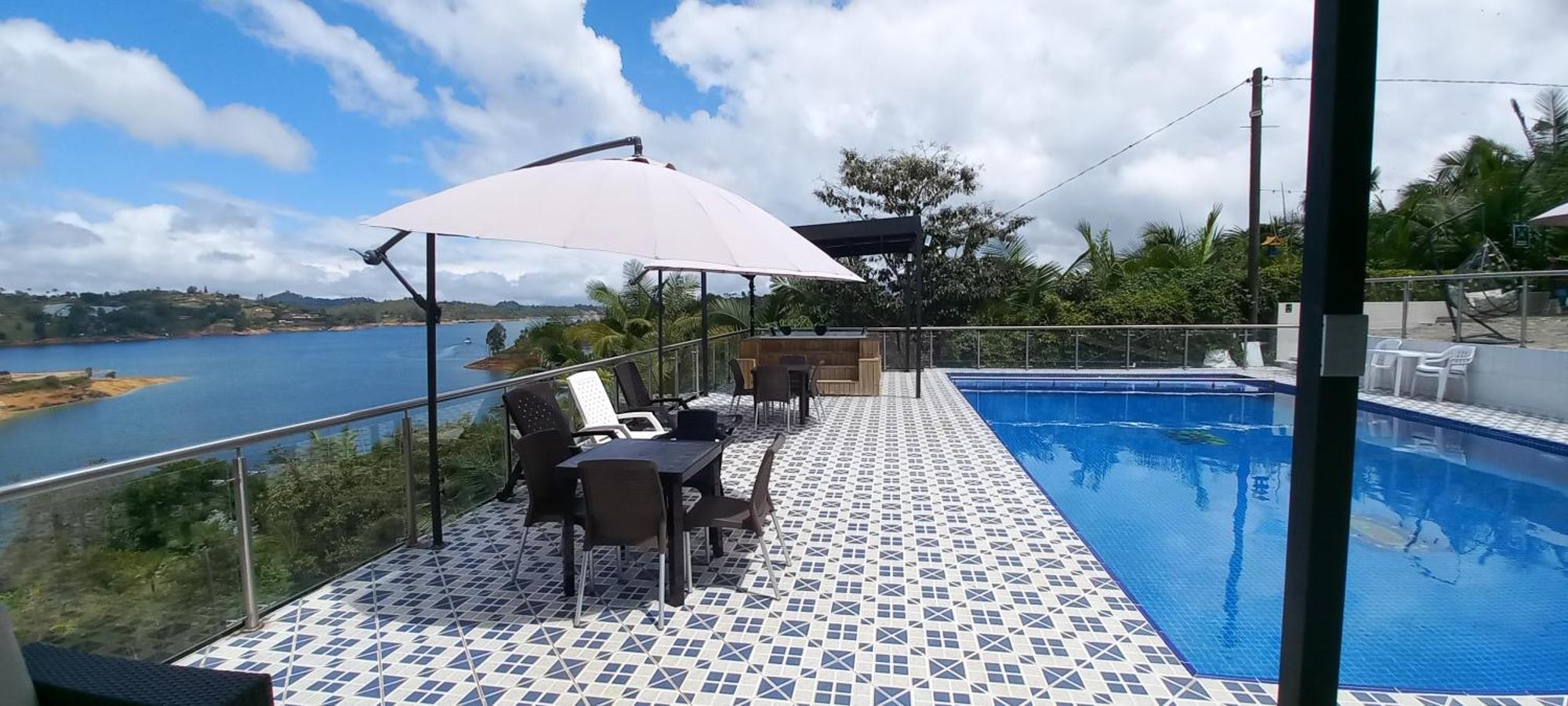 Hotel Mirador Cielo Blue El Penol  Luaran gambar